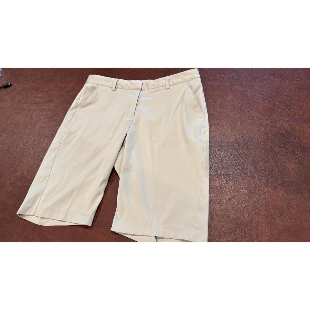 Greg Norman Size 10 khaki color Short